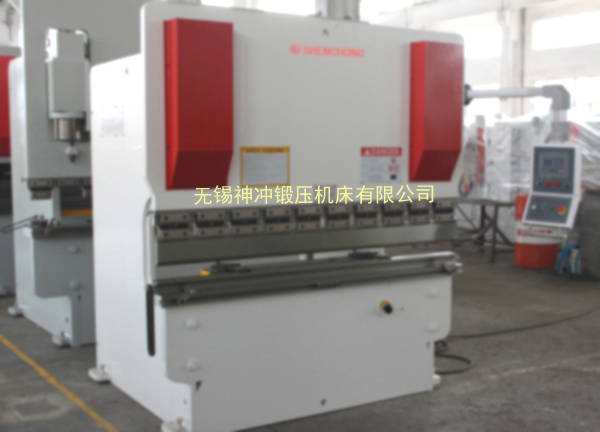 WC67K-63T2000數(shù)控折彎機.jpg WC67K-63T2000數(shù)控折彎機.jpg