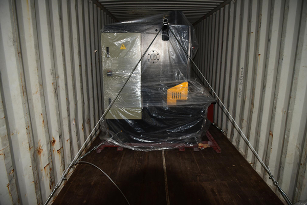 神沖機器裝箱完畢.jpg 神沖機器裝箱完畢.jpg