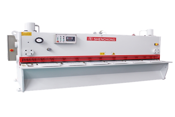 數(shù)控折彎?rùn)C(jī),數(shù)控剪板機(jī)的熱變形影響及系統(tǒng)改進(jìn)后的特點(diǎn)有哪些？,數(shù)控剪板機(jī)