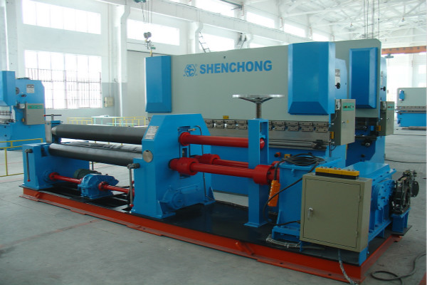 數(shù)控卷板機(jī)行業(yè)發(fā)展環(huán)境簡述及不斷提高生產(chǎn)柔性追求高精度