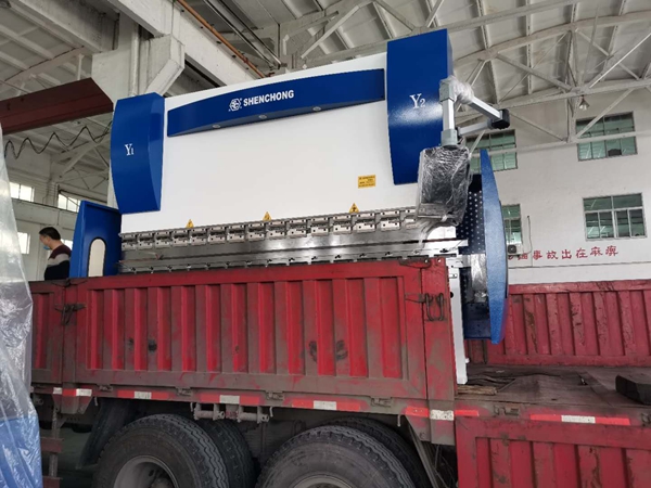 125TX3200油電混合數(shù)控折彎機