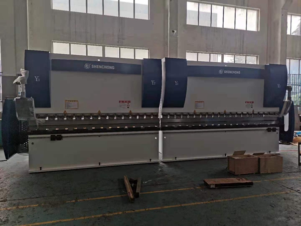 無(wú)錫神沖數(shù)控折彎?rùn)C(jī)