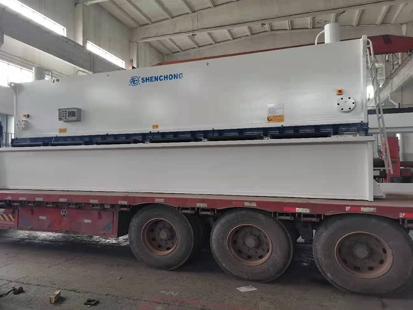 12x6米高精度數(shù)控剪板機