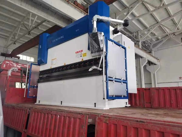 100Tx3200電液同步數(shù)控折彎機