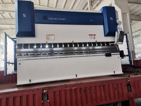 130Tx4米電液同步折彎機