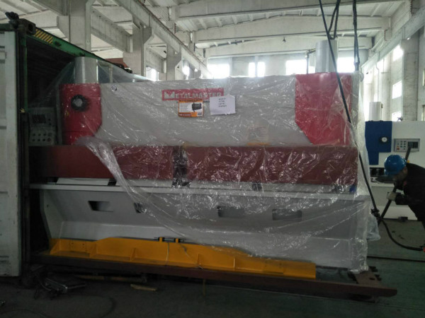 高精度數(shù)控剪板機 高精度數(shù)控剪板機