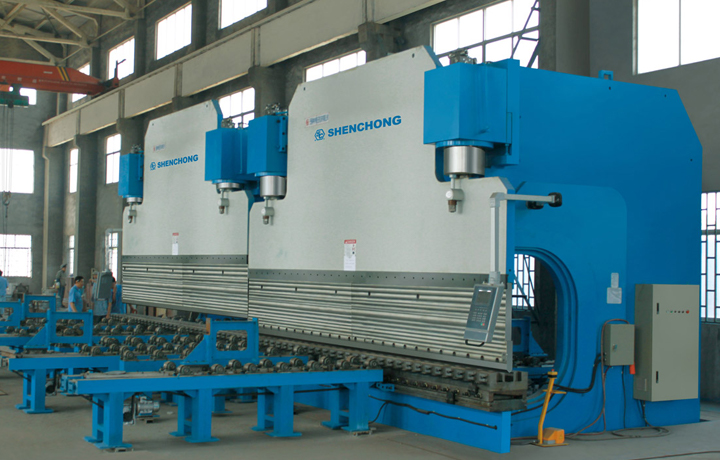 雙機(jī)聯(lián)動(dòng)數(shù)控折彎機(jī)2-WE67K-1000T6500.jpg