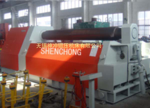 SW12-16X3200四輥卷板機(jī).jpg SW12-16X3200四輥卷板機(jī).jpg