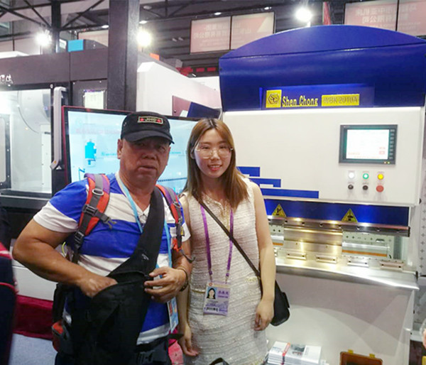 無錫神沖參加廣交會.jpg 無錫神沖參加廣交會.jpg