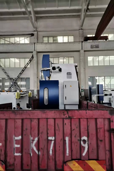 棉鈴一臺125TX4米油電混合折彎機